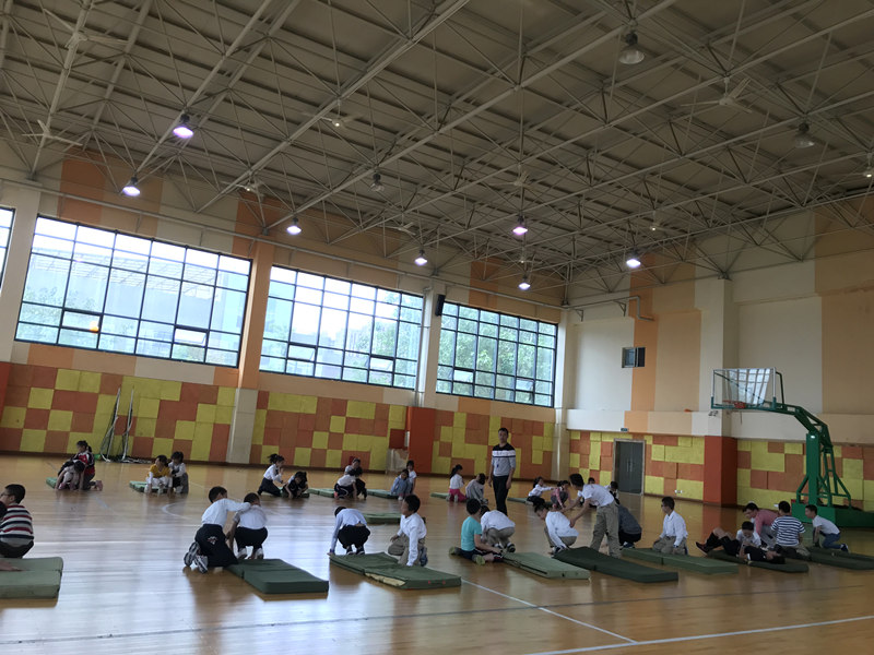 聚焦学科素养 构建朗润课堂 新光小学举行美体音课例研究(图1)