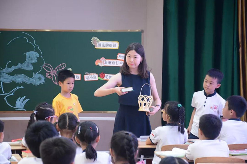 墨池书院小学举办“巴蜀儿童文学”研讨活动(图2)