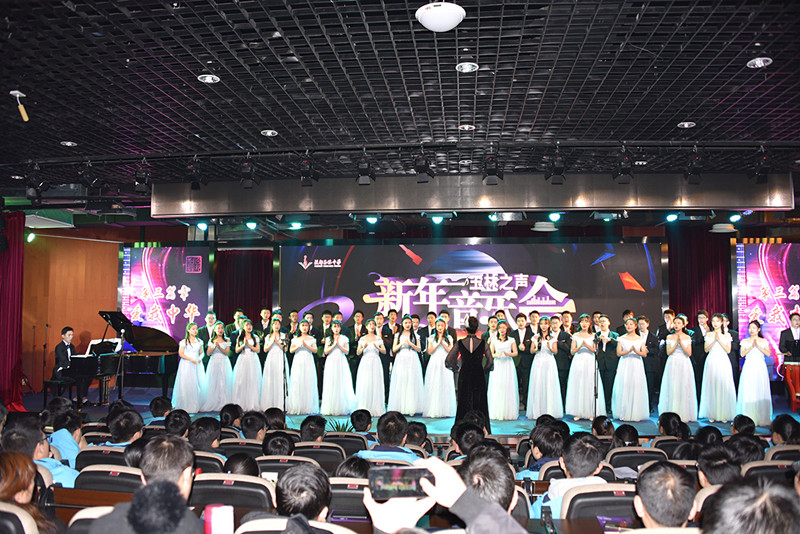 玉林中学新年音乐会 4000余名师生唱响欢歌(图6)