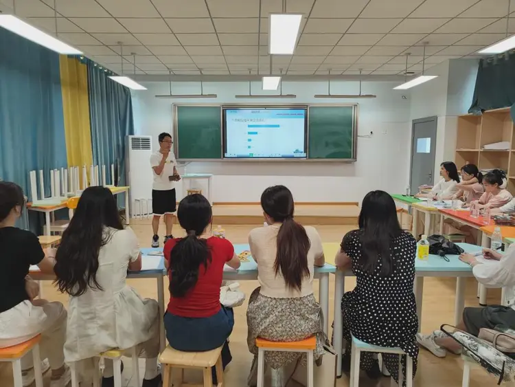 立格实验新教师培训工作完美手工(图2) 立格实验新教师培训工作完美手工(图2)
