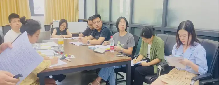 省、市、区多个平台精彩“发声”!立格实验高三英语组,厉害了!(图5) 省、市、区多个平台精彩“发声”!立格实验高三英语组,厉害了!(图5)
